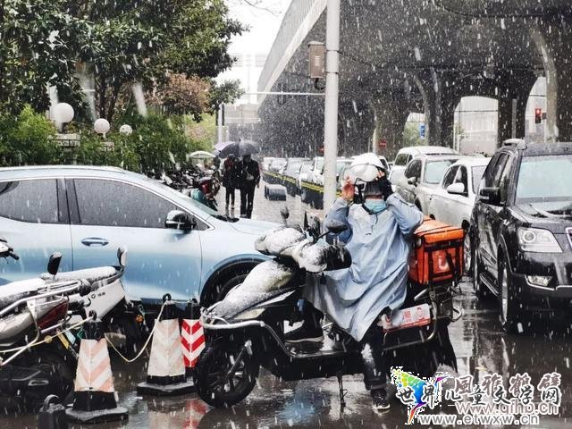 河南多地迎来“三月桃花雪” 专家：四月也下过雪